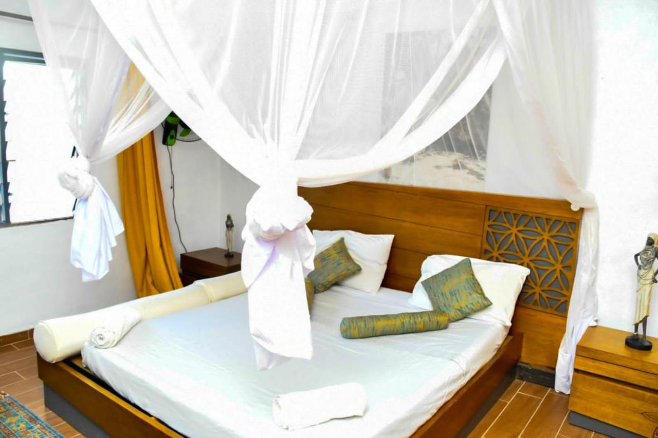 Mavericks Convenient Cozy Loft In Diani'S Cbd Ukunda Exterior foto